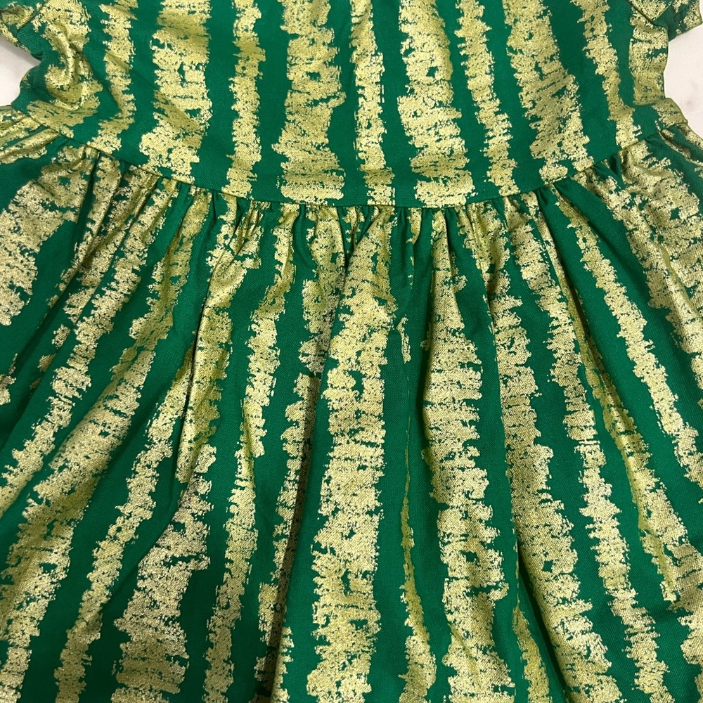 Smiling Button Dress - Picture 5 of 8